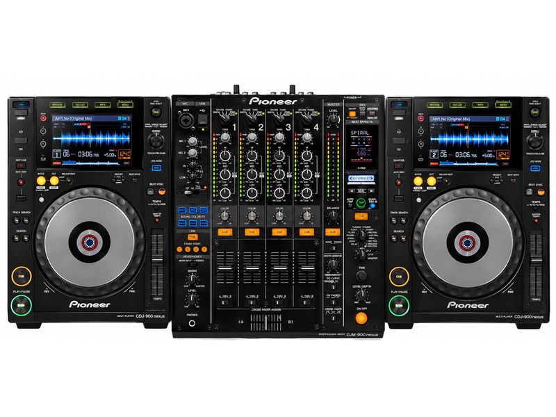 Catalogue illustration of Pioneer CDJ-900 Pair + DJM-900NXS Mixer (Coffin) — CDJ900
